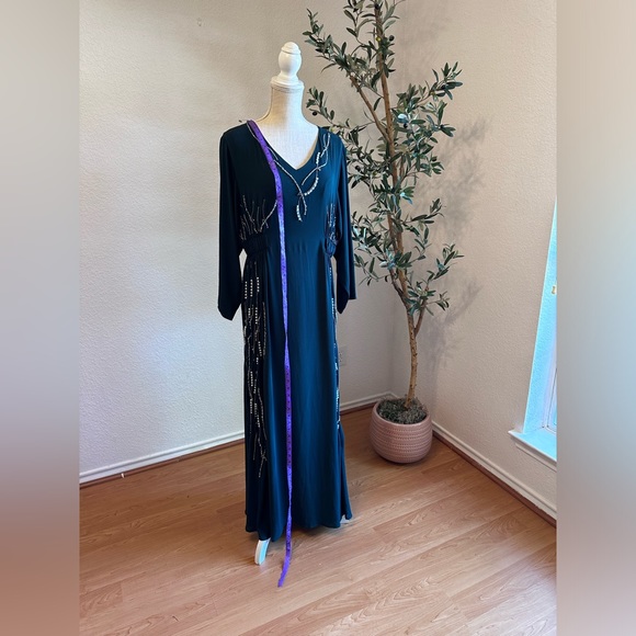 2 pc forest green maxi long sleeve embellished dress in M/L, Great condition✨ - Picture 6 of 16